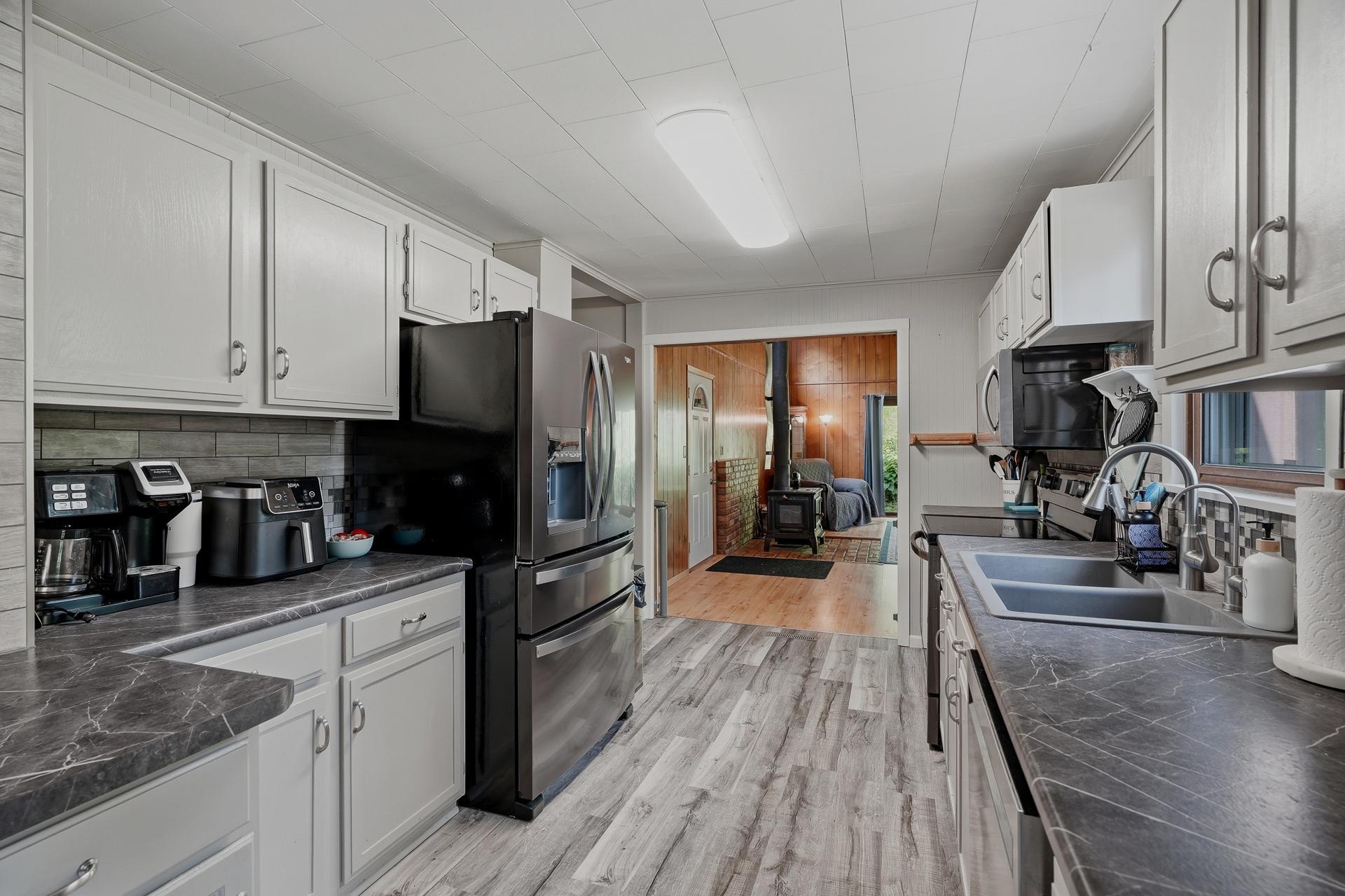 146 Green Spring Road Red Wing, MN 55089 - Photo 10 of 53