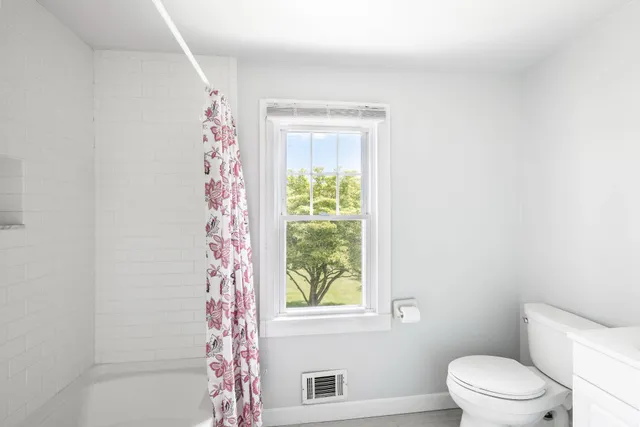 $25,000 | 14 Miller Lane, East Hampton, NY 11937