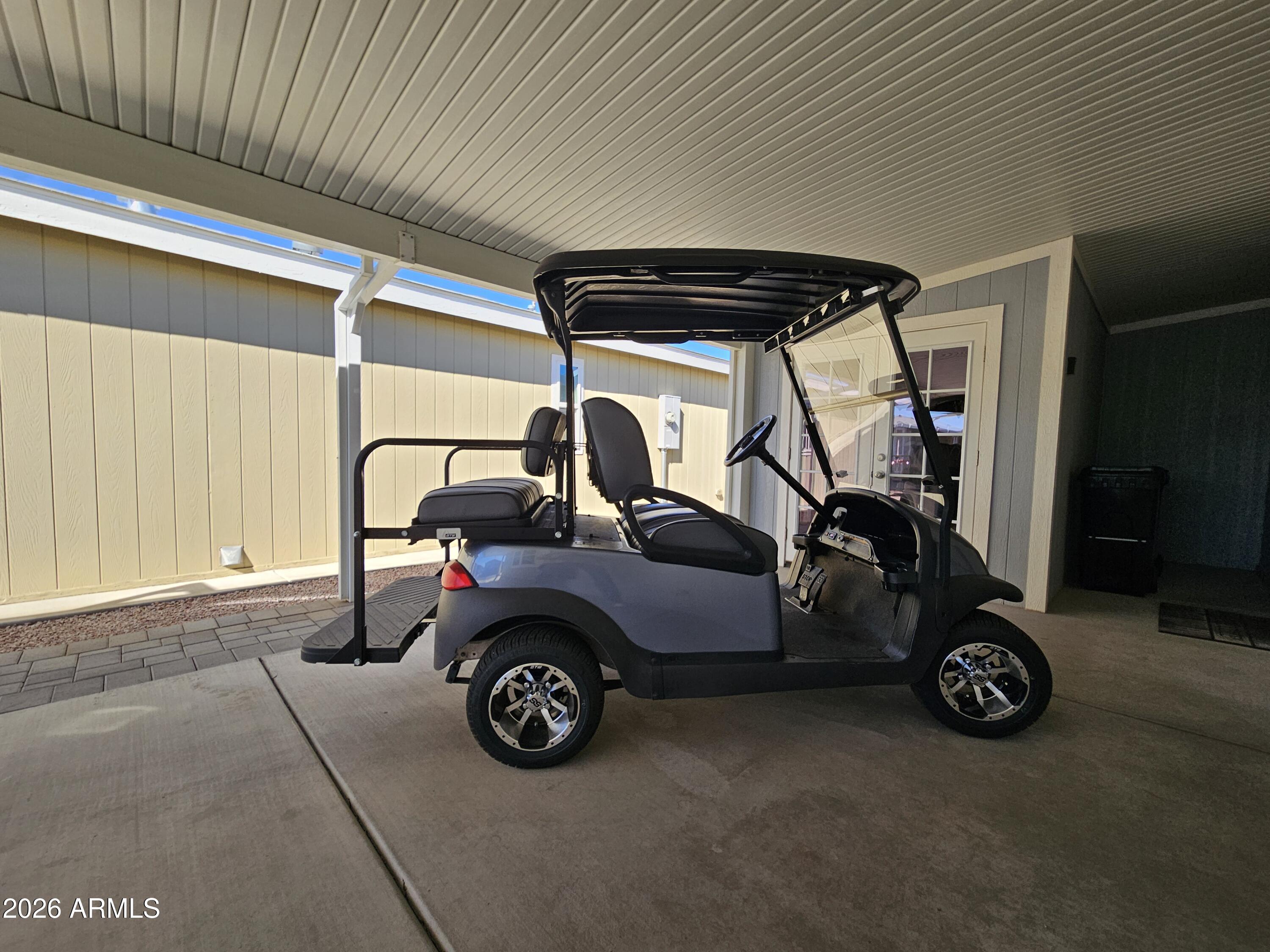 650 North Hawes Road, Unit 3516 Mesa, AZ 85207 - Photo 12 of 37 a view of car garage