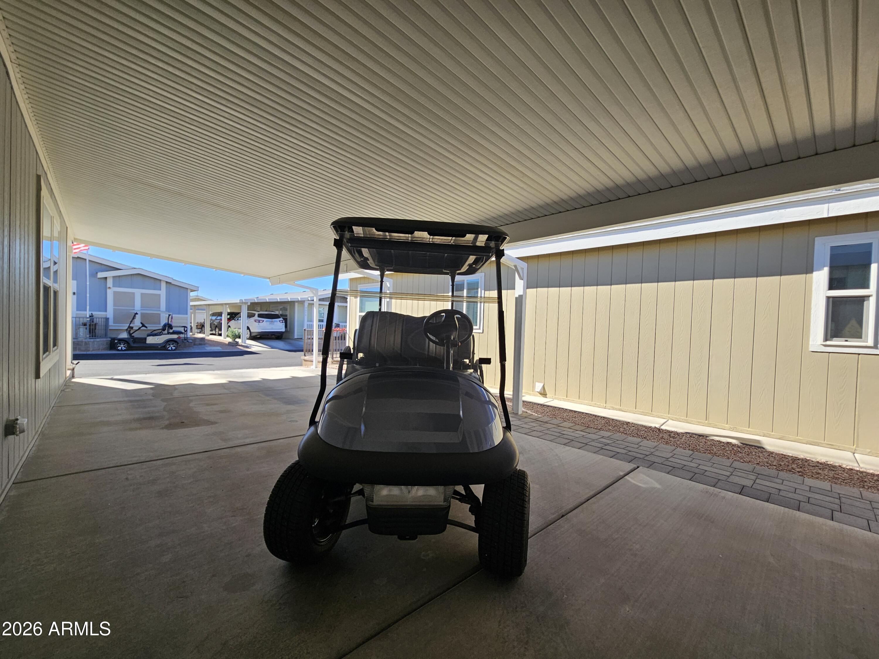 650 North Hawes Road, Unit 3516 Mesa, AZ 85207 - Photo 13 of 37 a room with gym equipment