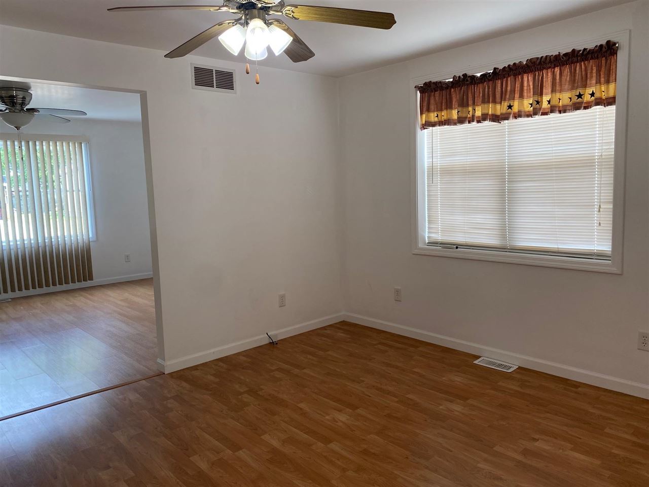 606 Howard Street Bay City, MI 48708 - Photo 8 of 19 Gallery Image 8