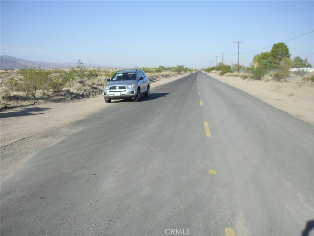 A Silver Valley Road Newberry Springs, CA 92365 - Photo 4 of 20
