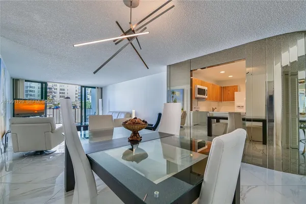 $2,850 | 2401 South Ocean Drive, Unit 305, Hollywood, FL 33019