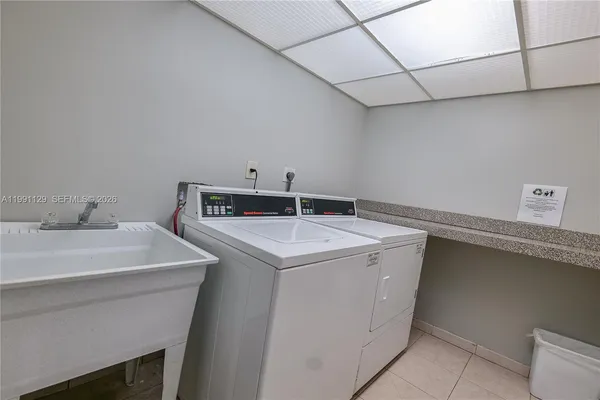 $2,850 | 2401 South Ocean Drive, Unit 305, Hollywood, FL 33019