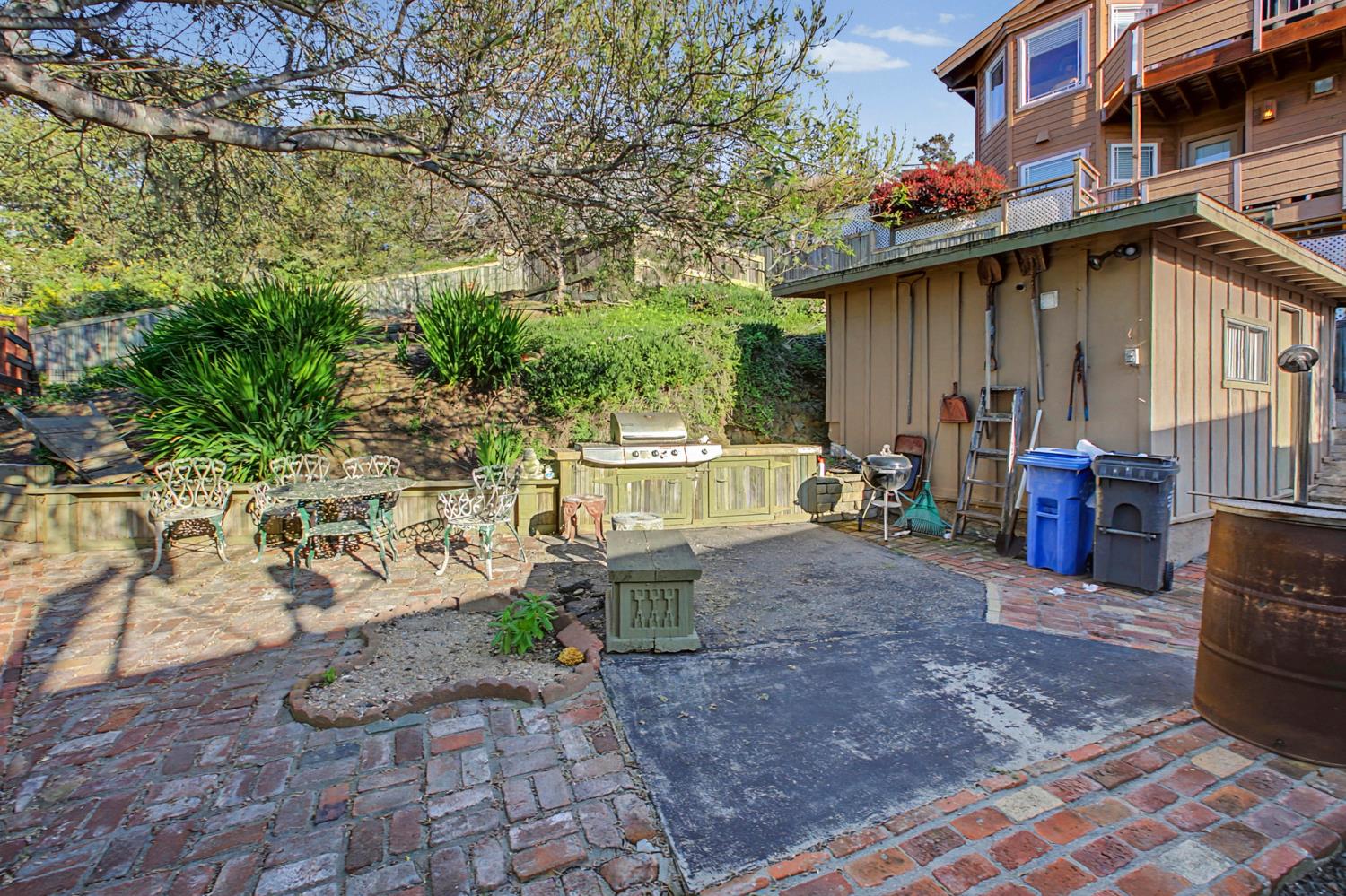 2406 Madison Street Cambria, CA 93428 - Photo 21 of 34