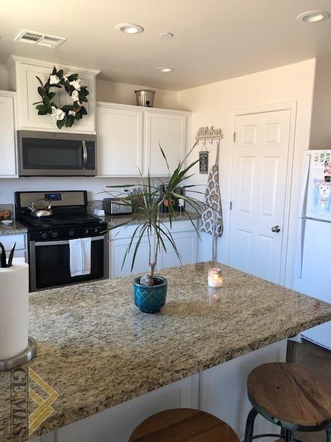 291 Emerald Parkway Delano, CA 93215 - Photo 11 of 18