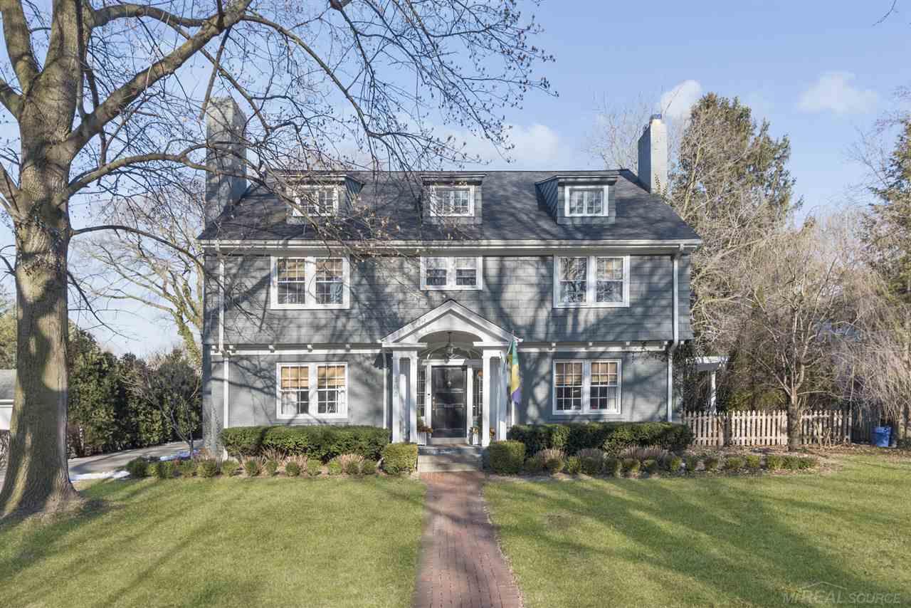 502 Rivard Boulevard Grosse Pointe, MI 48230 - Photo 1 of 34