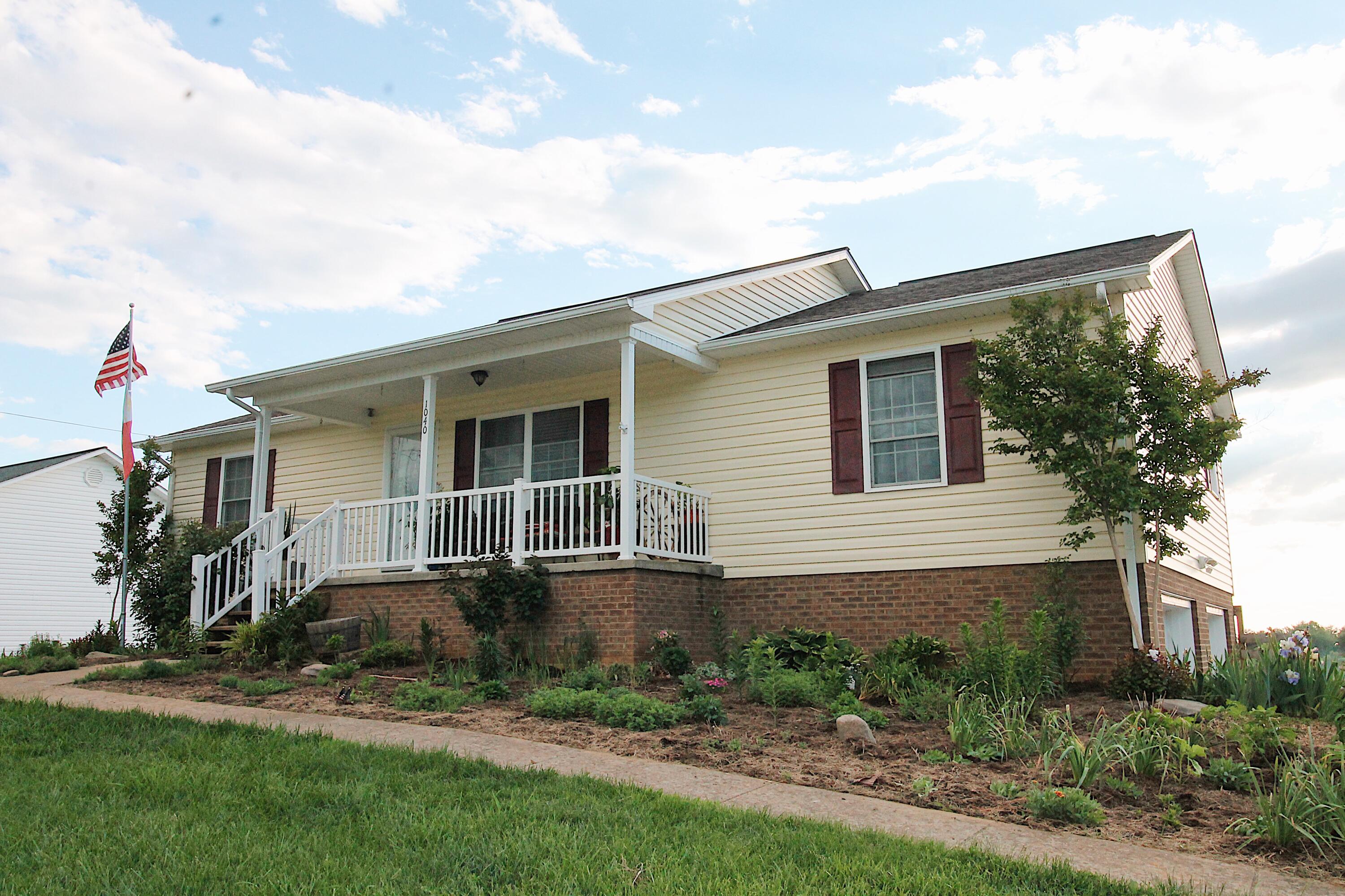 1040 Keller Road Afton, TN 37616 - Photo 2 of 43 IMG_0112 (1)