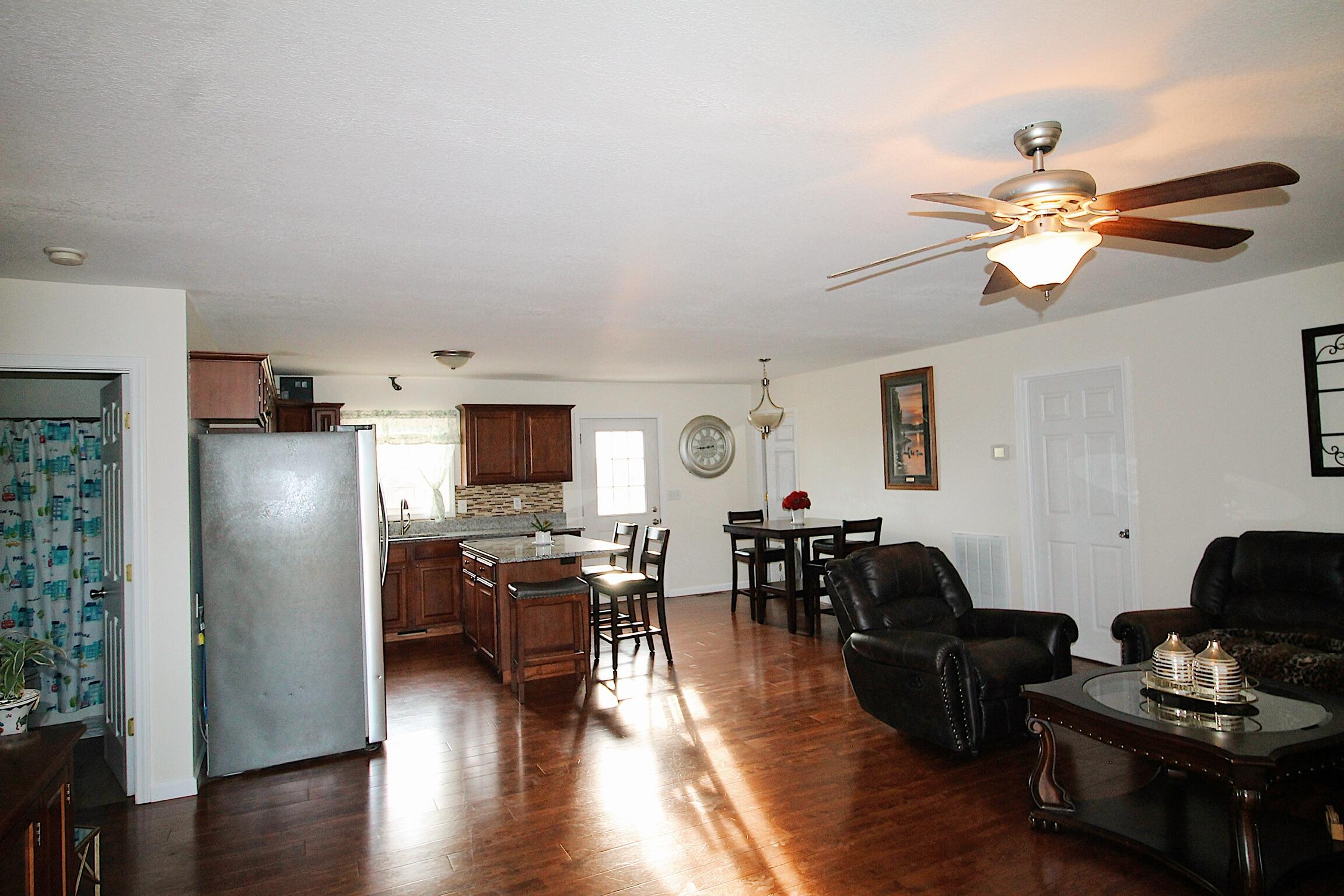1040 Keller Road Afton, TN 37616 - Photo 8 of 43 IMG_0018