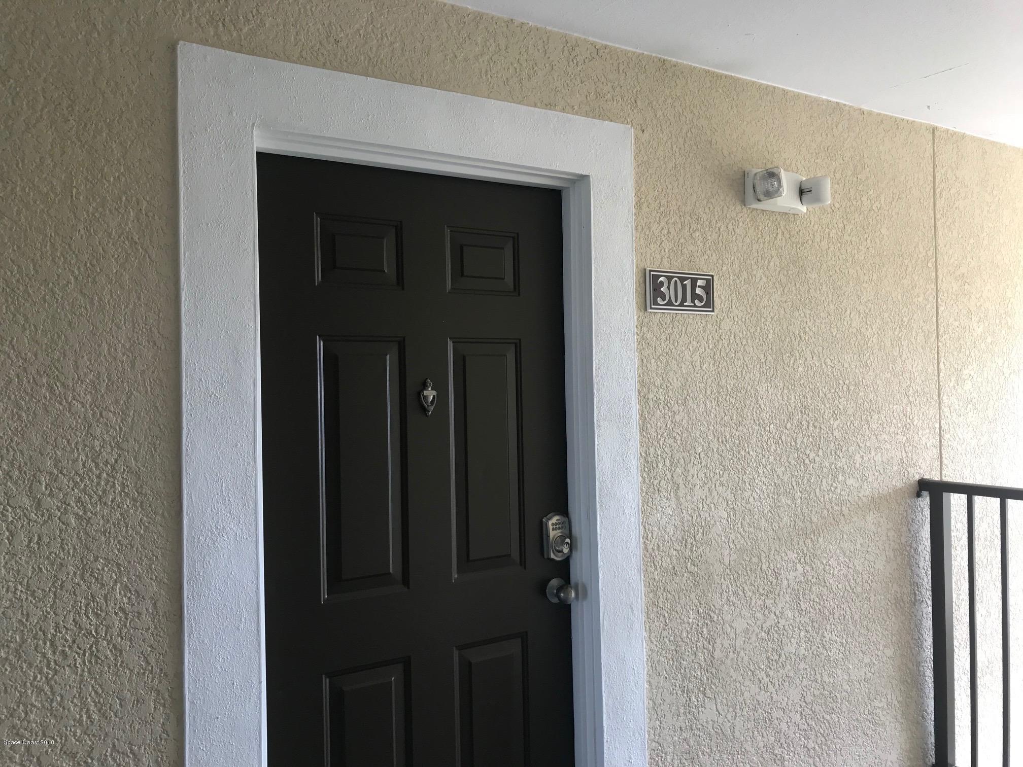 3532 D'Avinci Way, Unit 3015 Melbourne, FL 32901 - Photo 2 of 20 a view of a hallway