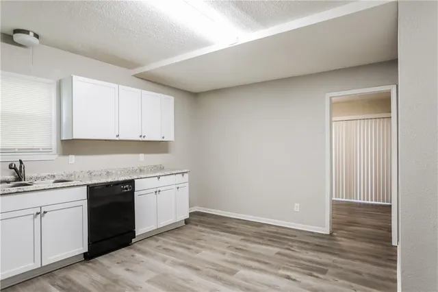 $1,315 | 7003 Jackson Avenue, Kansas City, MO 64132