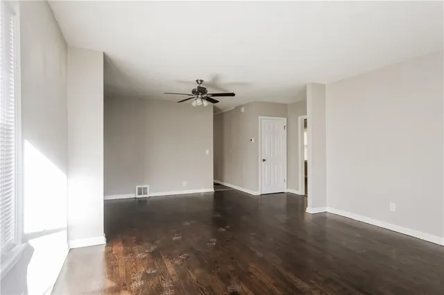 $1,315 | 7003 Jackson Avenue, Kansas City, MO 64132