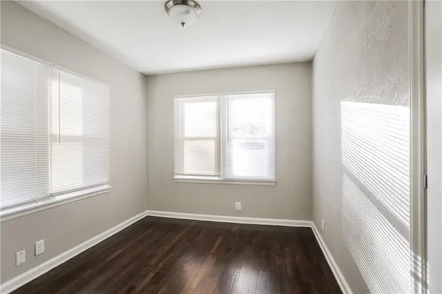 $1,315 | 7003 Jackson Avenue, Kansas City, MO 64132