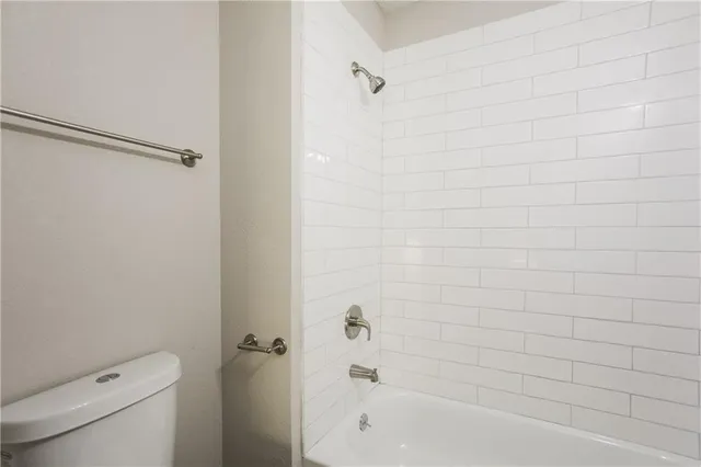 $1,315 | 7003 Jackson Avenue, Kansas City, MO 64132