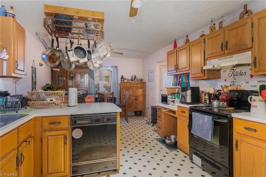 330 Old Camp Road Denton, NC 27239 - Photo 8 of 18 Gallery Image 8