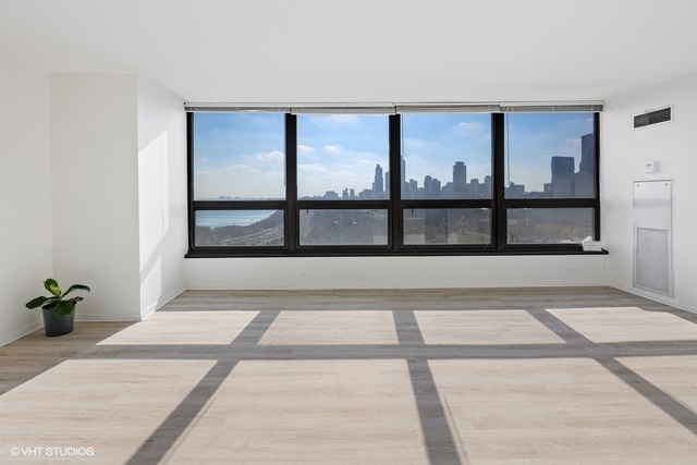 360 East Randolph Street, Unit 1002 Chicago, IL 60601 - Photo 5 of 18 a view of front door