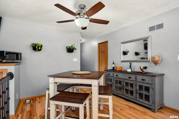 $199,900 | 1215 Maple Lane, East Peoria, IL 61611