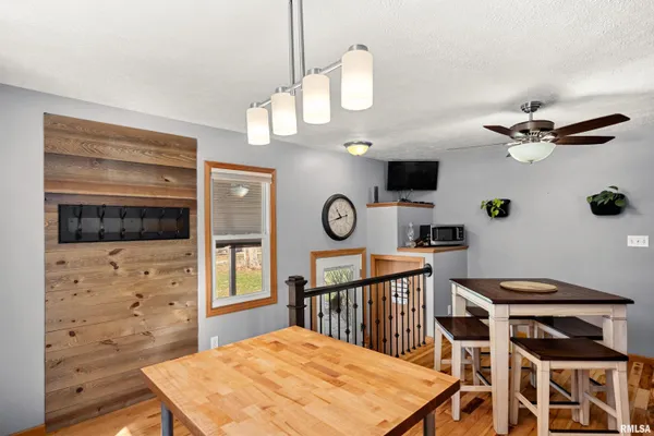 $199,900 | 1215 Maple Lane, East Peoria, IL 61611