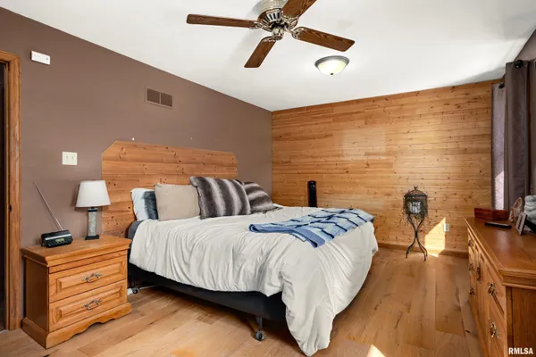 $199,900 | 1215 Maple Lane, East Peoria, IL 61611