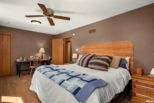 $199,900 | 1215 Maple Lane, East Peoria, IL 61611