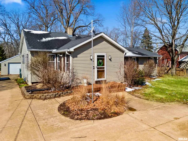 $199,900 | 1215 Maple Lane, East Peoria, IL 61611