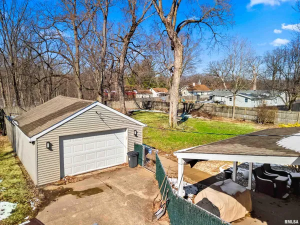 $199,900 | 1215 Maple Lane, East Peoria, IL 61611