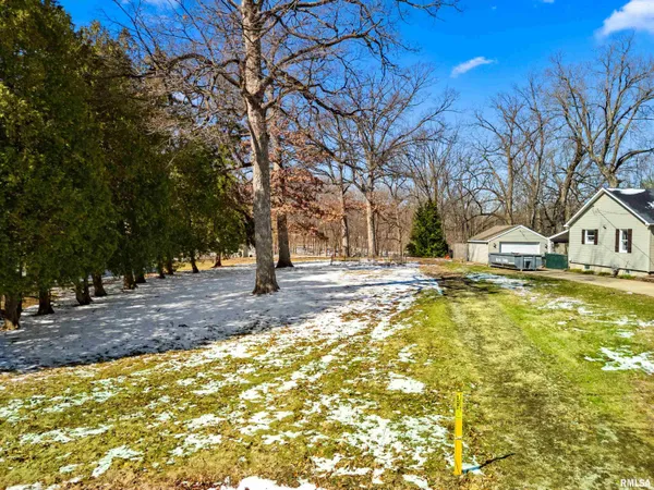 $199,900 | 1215 Maple Lane, East Peoria, IL 61611