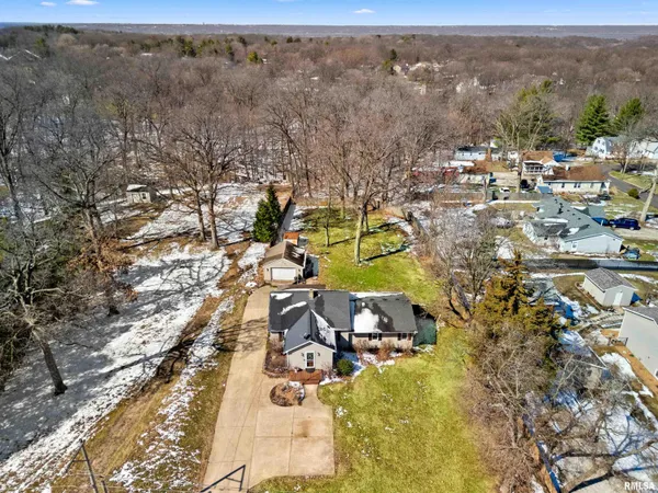 $199,900 | 1215 Maple Lane, East Peoria, IL 61611