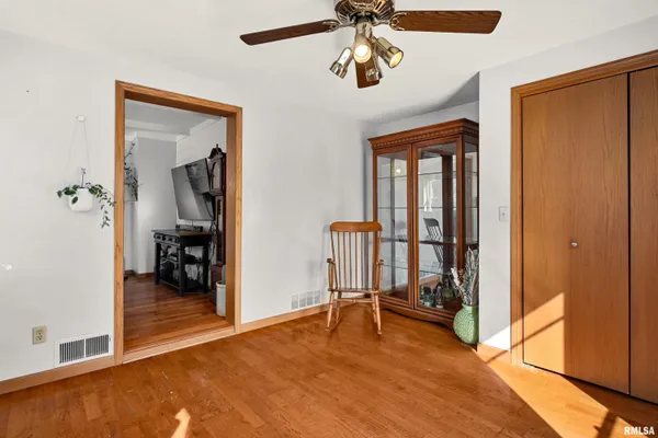 $199,900 | 1215 Maple Lane, East Peoria, IL 61611