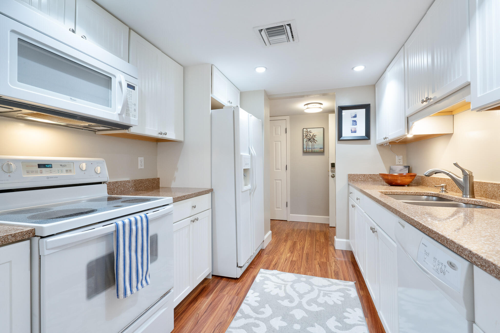 950 Ponce De Leon Road, Unit 507 Boca Raton, FL 33432 - Photo 12 of 46 Kitchen