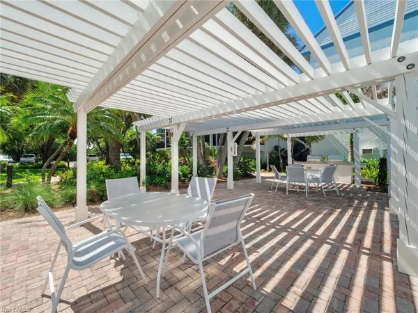 $399,900 | 3113 Tennis Villas, Captiva, FL 33924