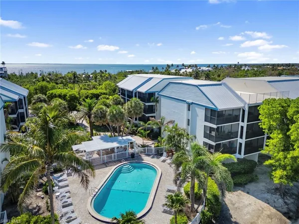 $399,900 | 3113 Tennis Villas, Captiva, FL 33924