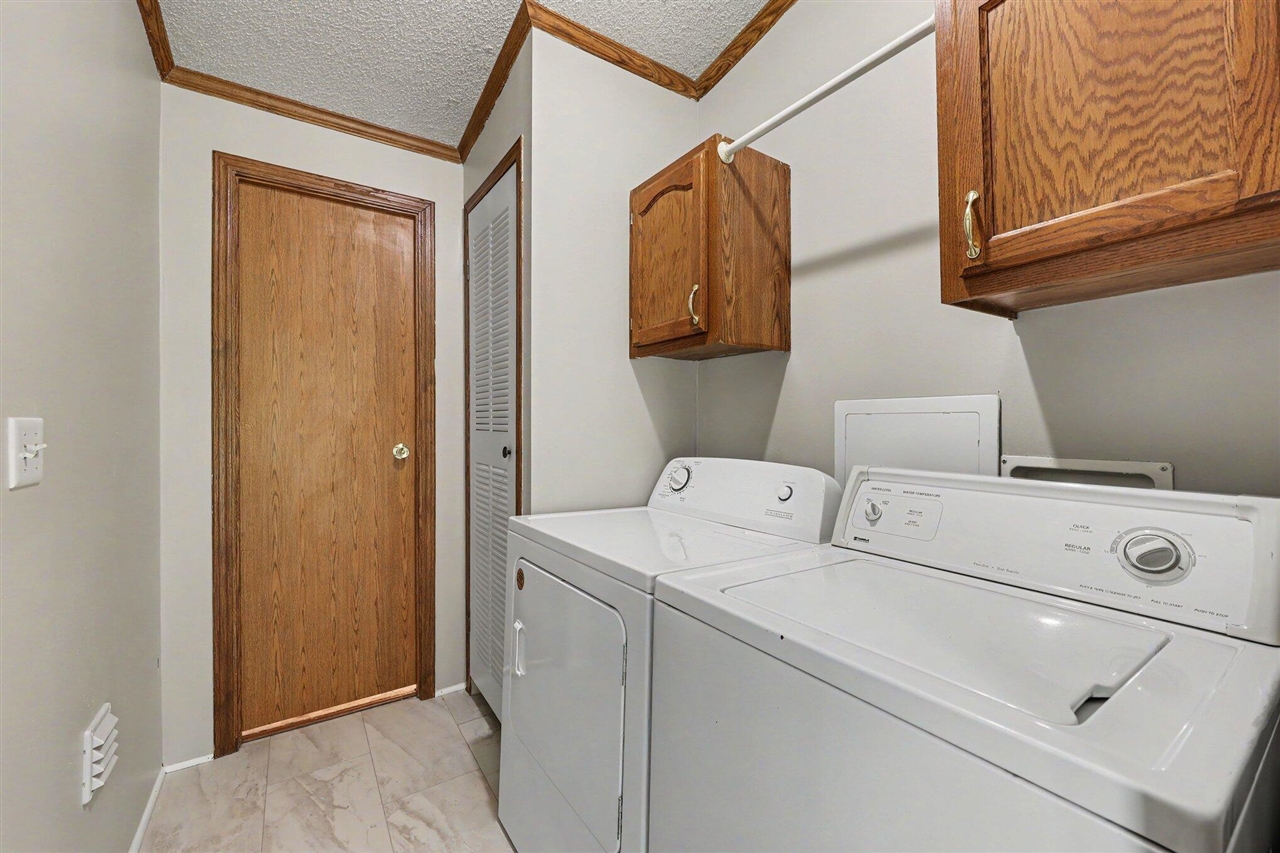 4794 Seymour Road Jackson, MI 49201 - Photo 20 of 49
