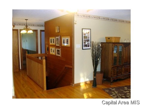 2337 Mound Road Jacksonville, IL 62650 - Photo 8 of 14