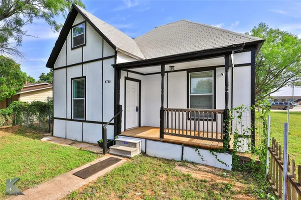 $3,300 | 1710 Jameson Street, Abilene, TX 79603