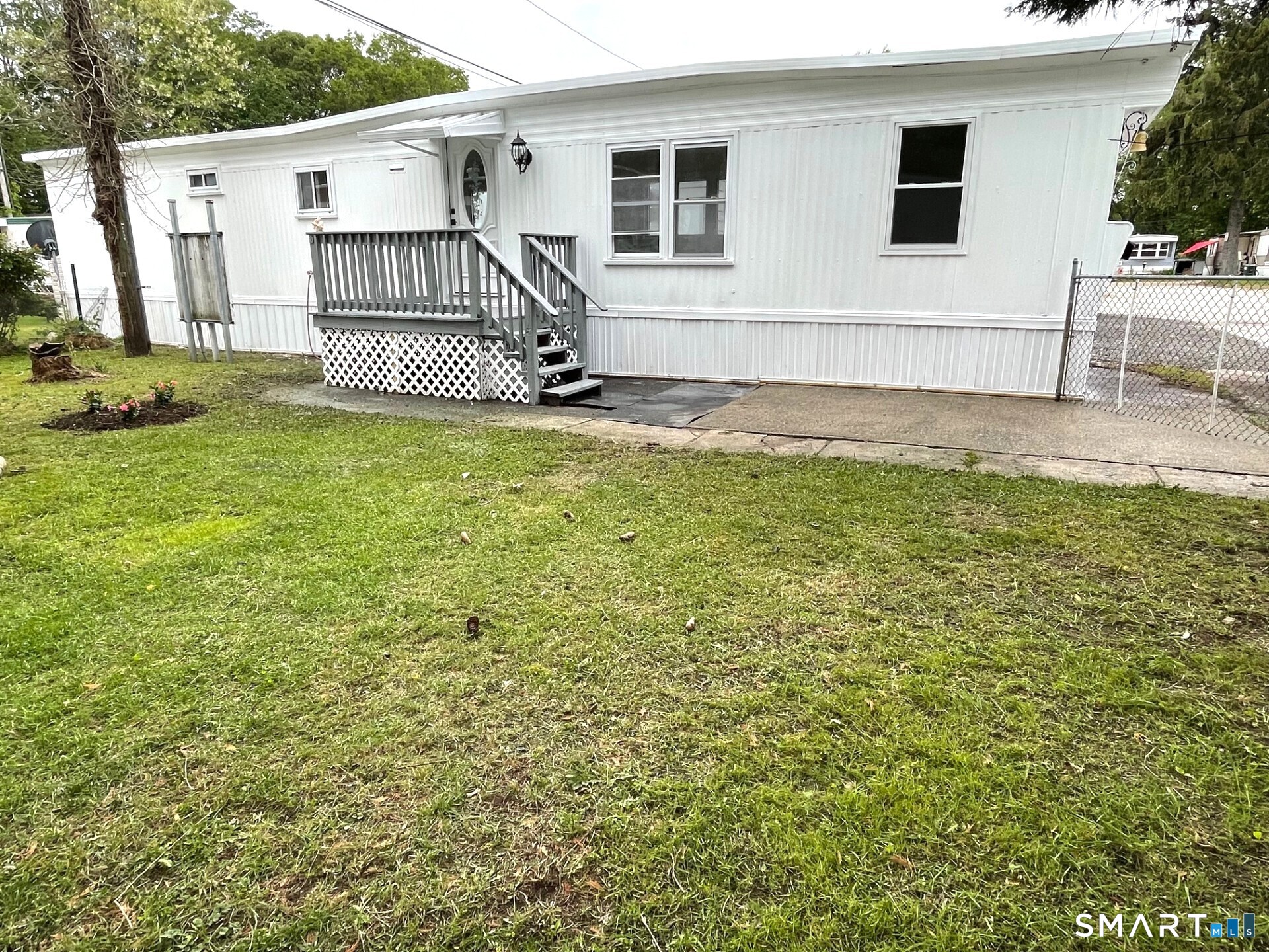 1042 Poquonnock Road Groton, CT 06340 - Photo 16 of 20