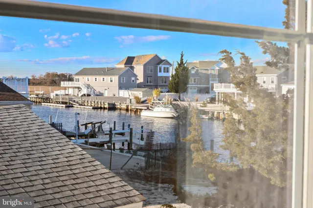 $729,000 | 32 West Navasink Drive, Little Egg Harbor, NJ 08087