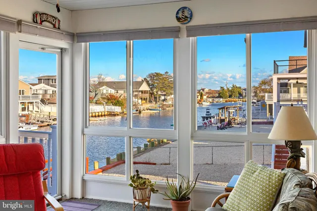 $729,000 | 32 West Navasink Drive, Little Egg Harbor, NJ 08087