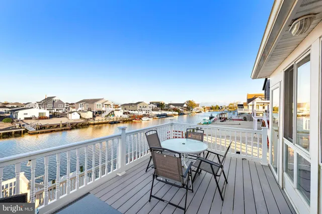 $729,000 | 32 West Navasink Drive, Little Egg Harbor, NJ 08087