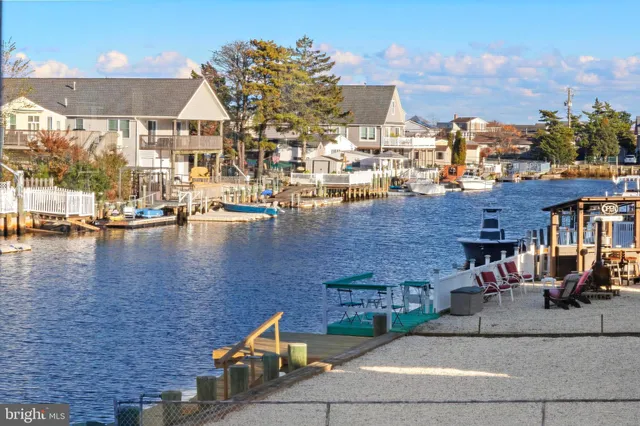 $729,000 | 32 West Navasink Drive, Little Egg Harbor, NJ 08087