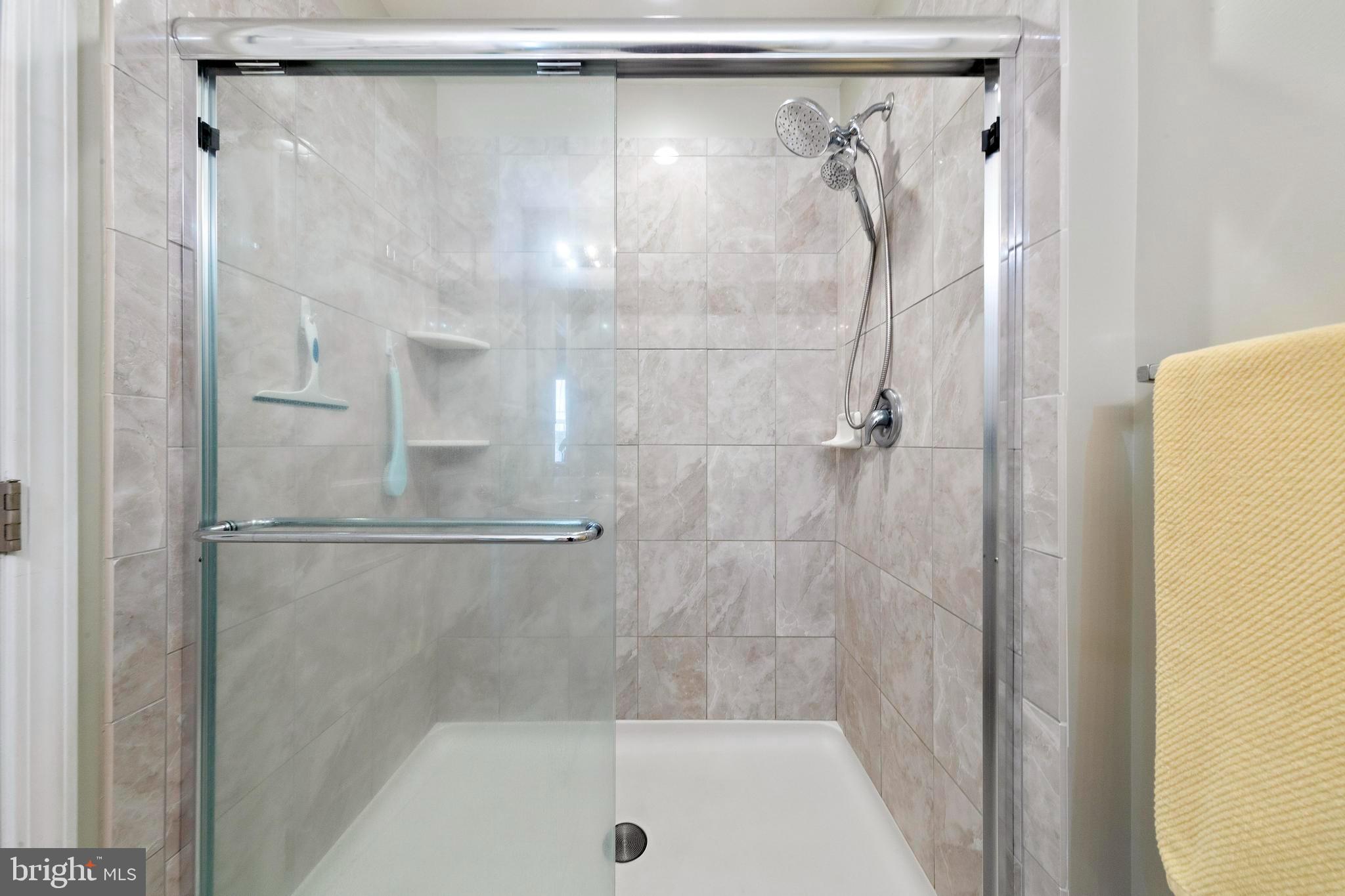 32 West Navasink Drive Little Egg Harbor, NJ 08087 - Photo 38 of 71 a bathroom with a shower