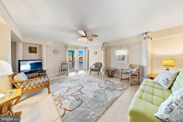 $729,000 | 32 West Navasink Drive, Little Egg Harbor, NJ 08087