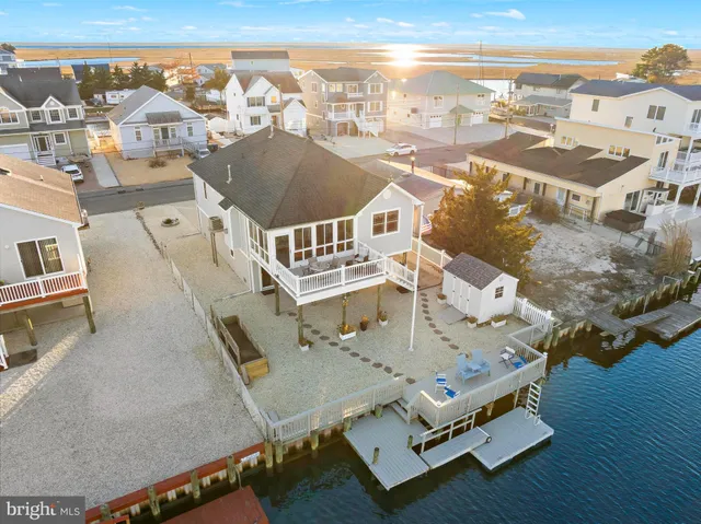 $729,000 | 32 West Navasink Drive, Little Egg Harbor, NJ 08087