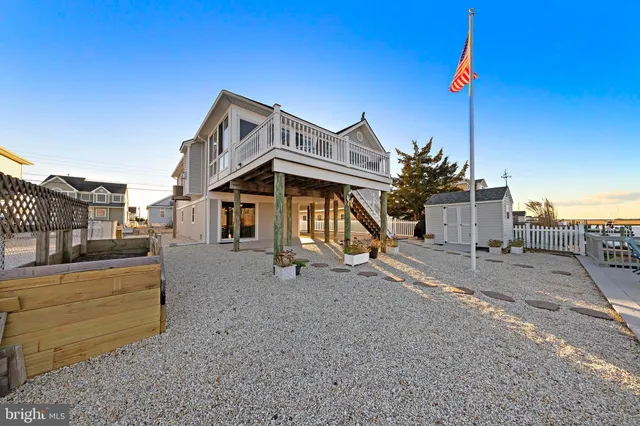 $729,000 | 32 West Navasink Drive, Little Egg Harbor, NJ 08087