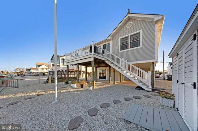 $729,000 | 32 West Navasink Drive, Little Egg Harbor, NJ 08087