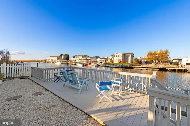 $729,000 | 32 West Navasink Drive, Little Egg Harbor, NJ 08087