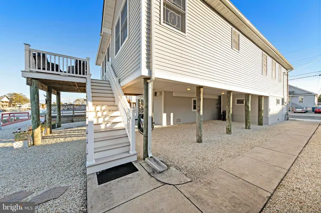 $729,000 | 32 West Navasink Drive, Little Egg Harbor, NJ 08087