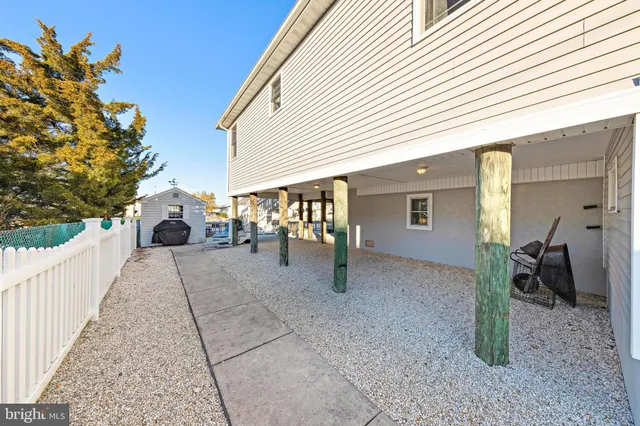 $729,000 | 32 West Navasink Drive, Little Egg Harbor, NJ 08087