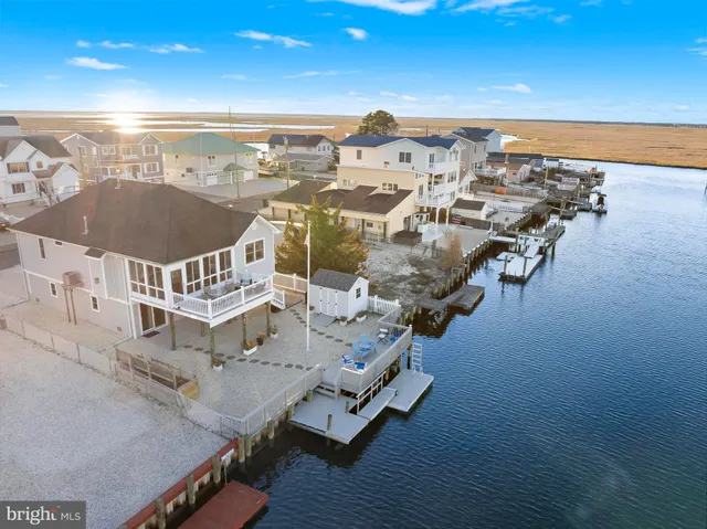$729,000 | 32 West Navasink Drive, Little Egg Harbor, NJ 08087