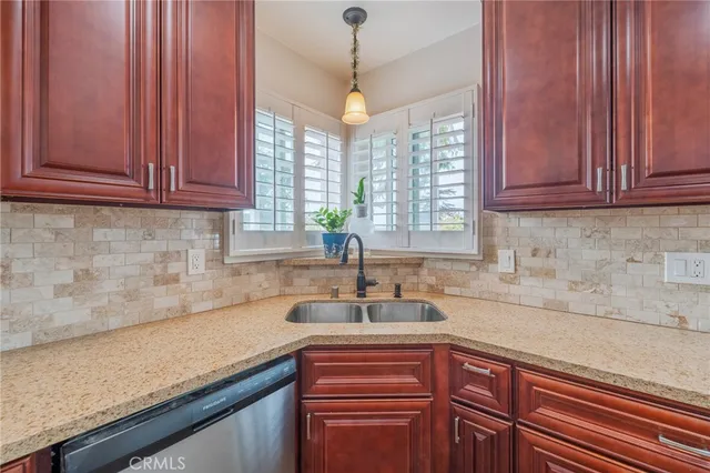 $860,000 | 2530 Van Wick Street, Inglewood, CA 90303